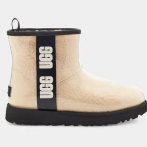 UGG Clear Mini Waterproof boots Creme
